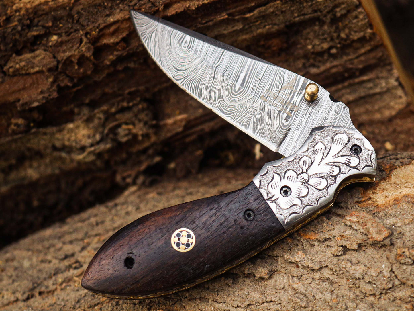 Handcrafted Damascus Steel Folding Knife – Only Just $97 | Best Pocket Knife for Collectors (USA)