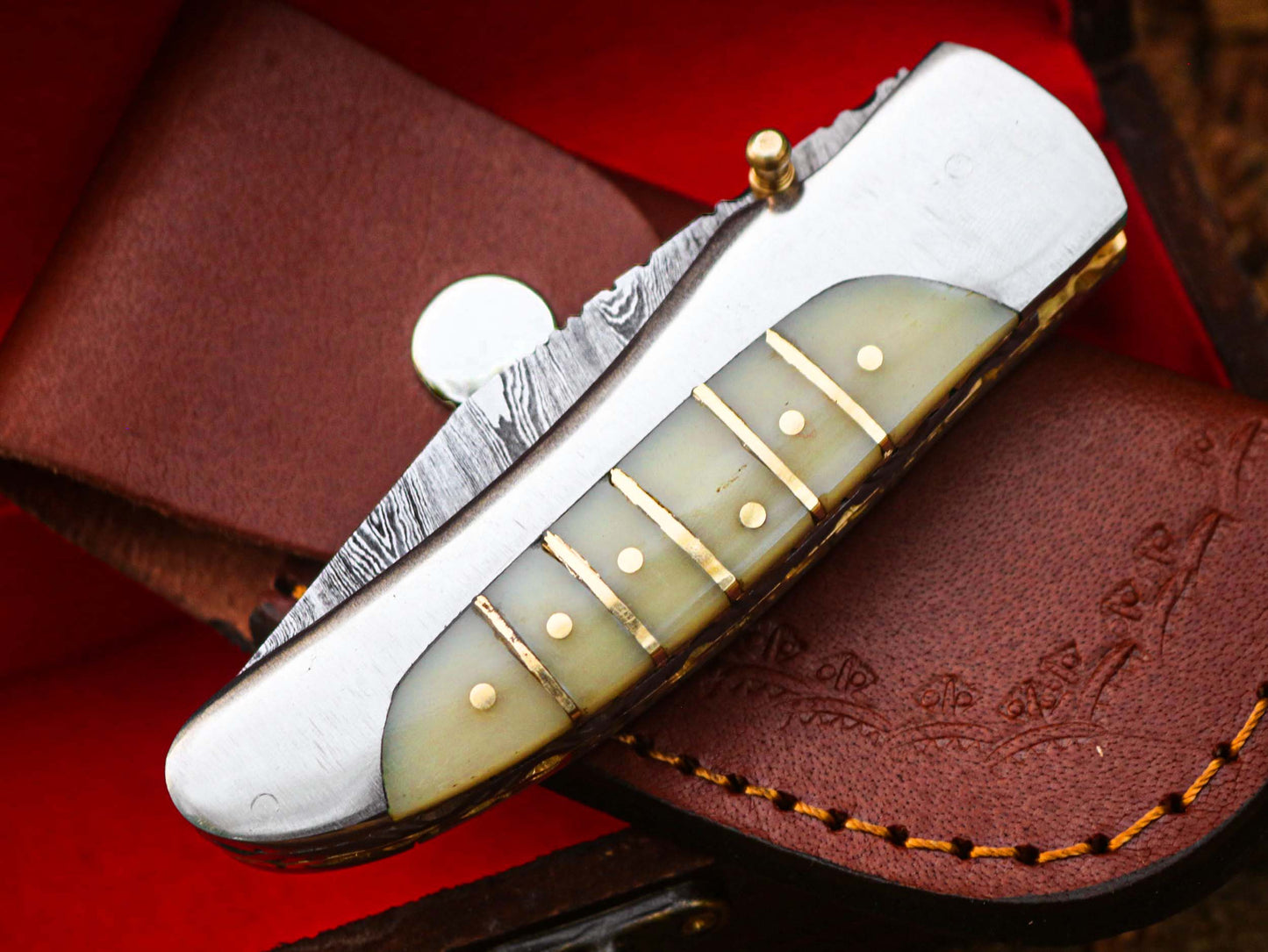 Handcrafted Damascus Steel Folding Knife – Just $89 | Precision and Artistry in Every Fold