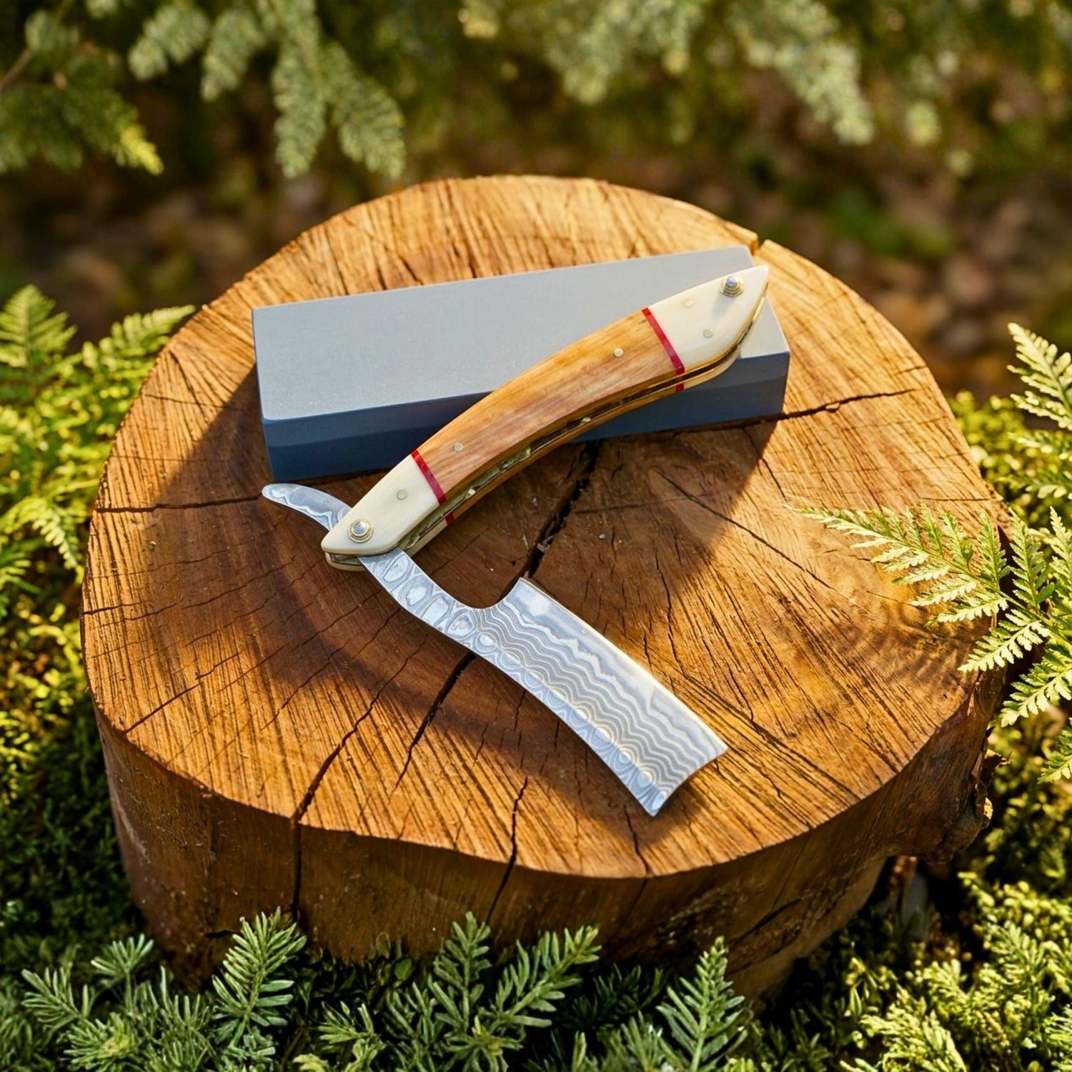 DAMASCUS STRAIGHT RAZORS
