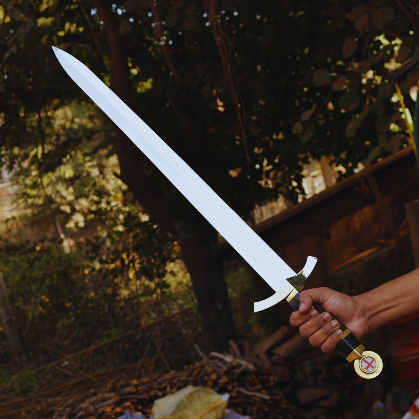 La mejor espada de caballero medieval a la venta: ¡auténtica réplica templaria por debajo del (precio)!