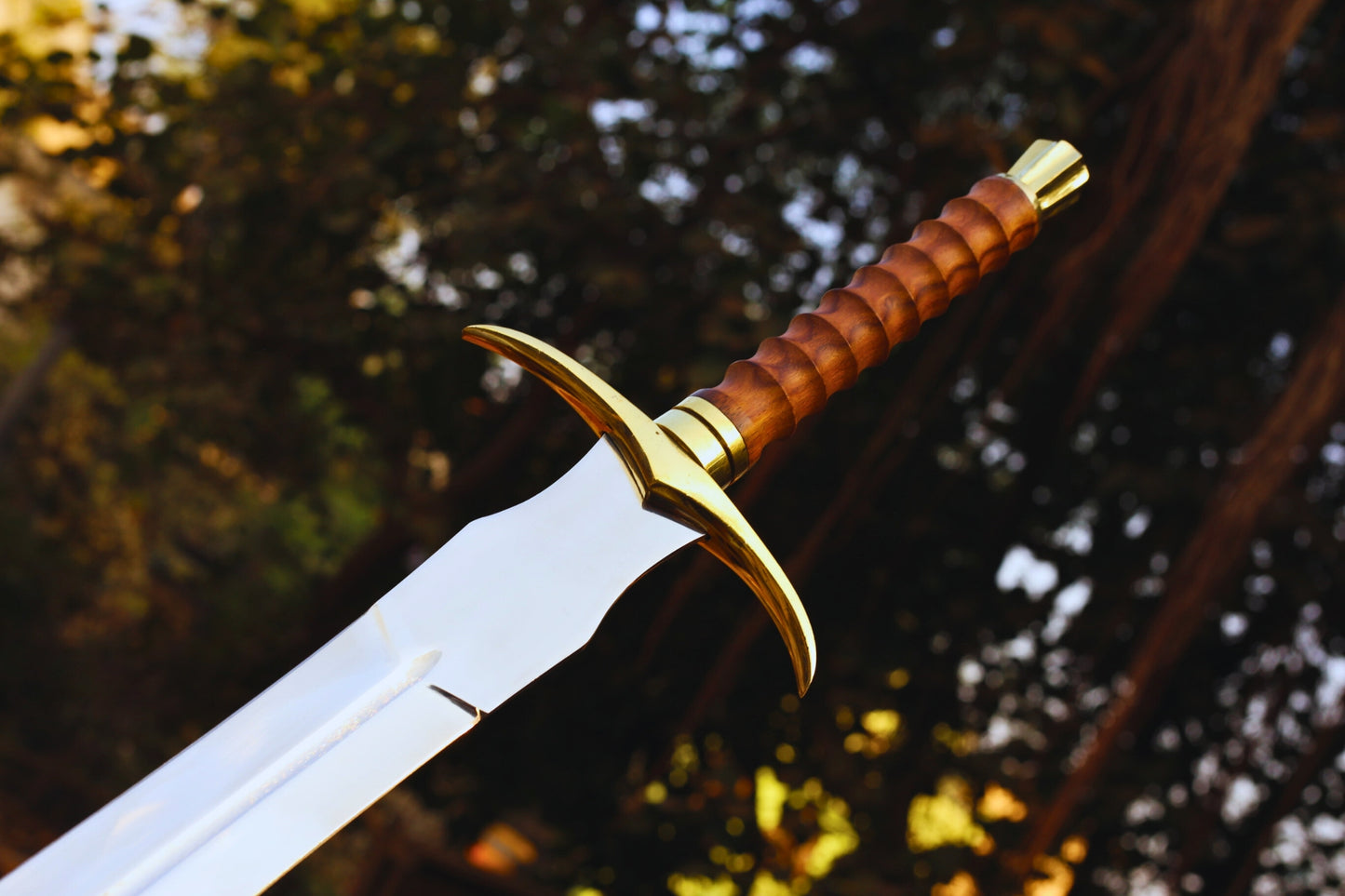 Espadas vikingas coleccionables Leaf Blade: la mejor réplica de espada corta medieval a la venta (precio). 