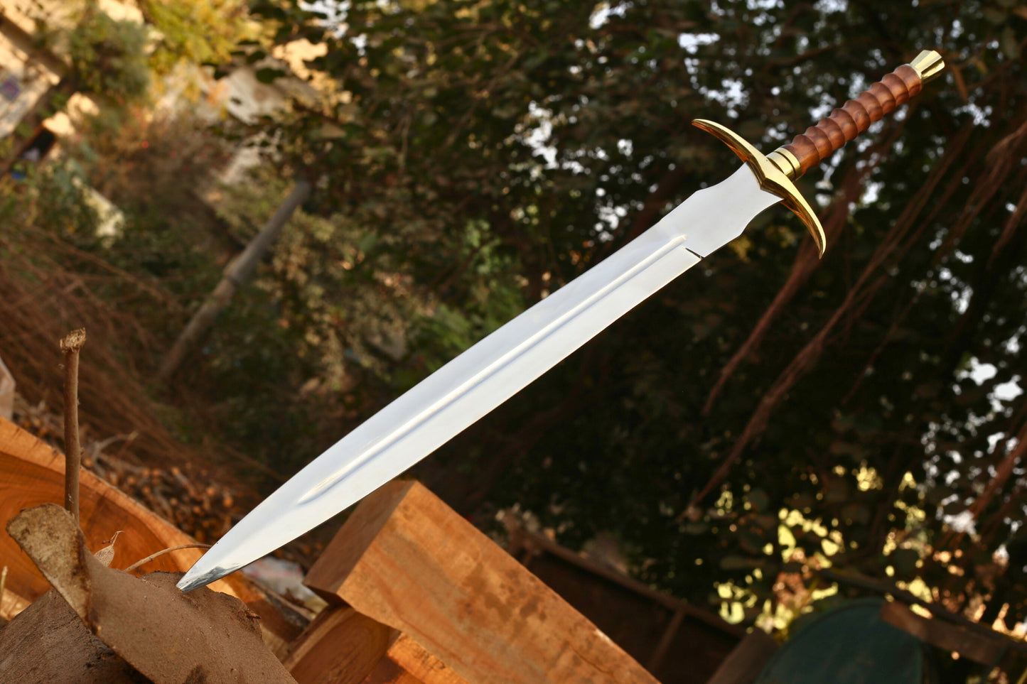 Espadas vikingas coleccionables Leaf Blade: la mejor réplica de espada corta medieval a la venta (precio). 