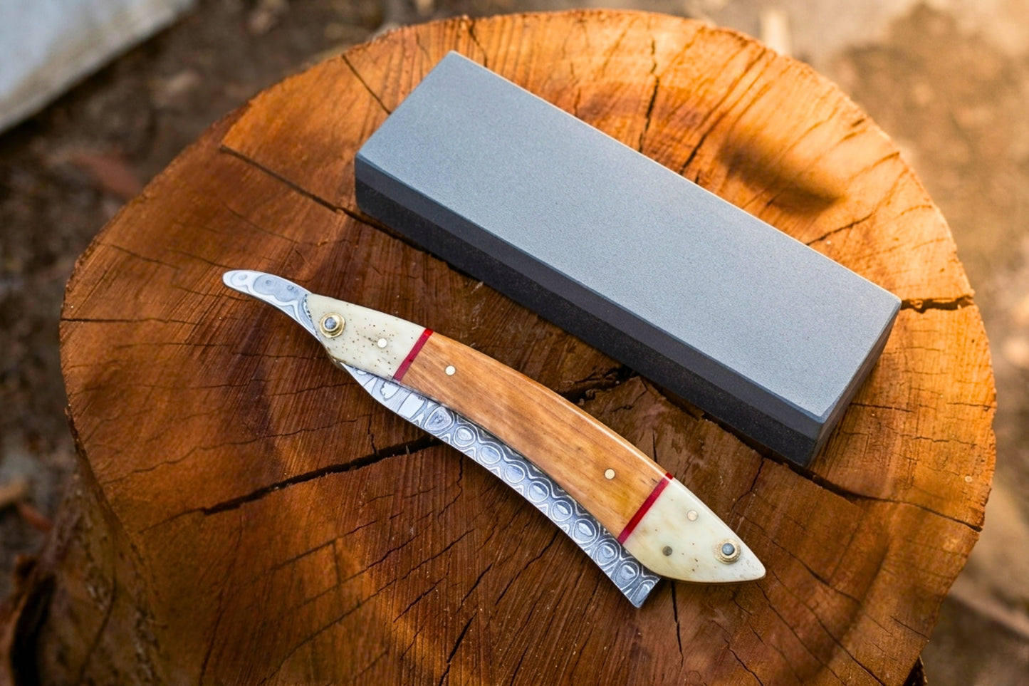 VG10 Damascus Straight Razor Handmade, Olive Wood & Bone Handle, Premium Wet Shaving Razor, Luxury Gift for Men, Rust Resistant