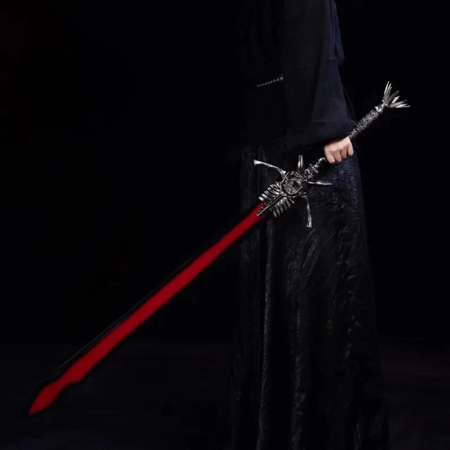 Dante’s Rebellion Greatsword – Life-Size Replica