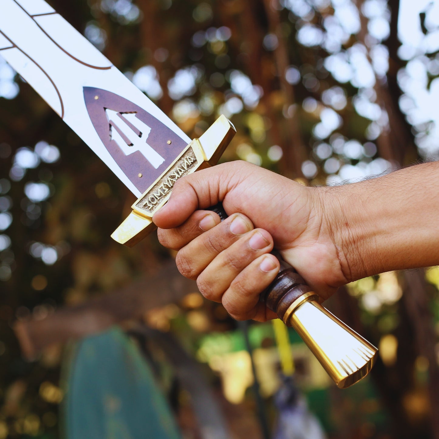 Bring the magic of the Percy Jackson series into your world with this authentic Riptide sword replica, designed for enthusiasts who crave adventure and value quality.