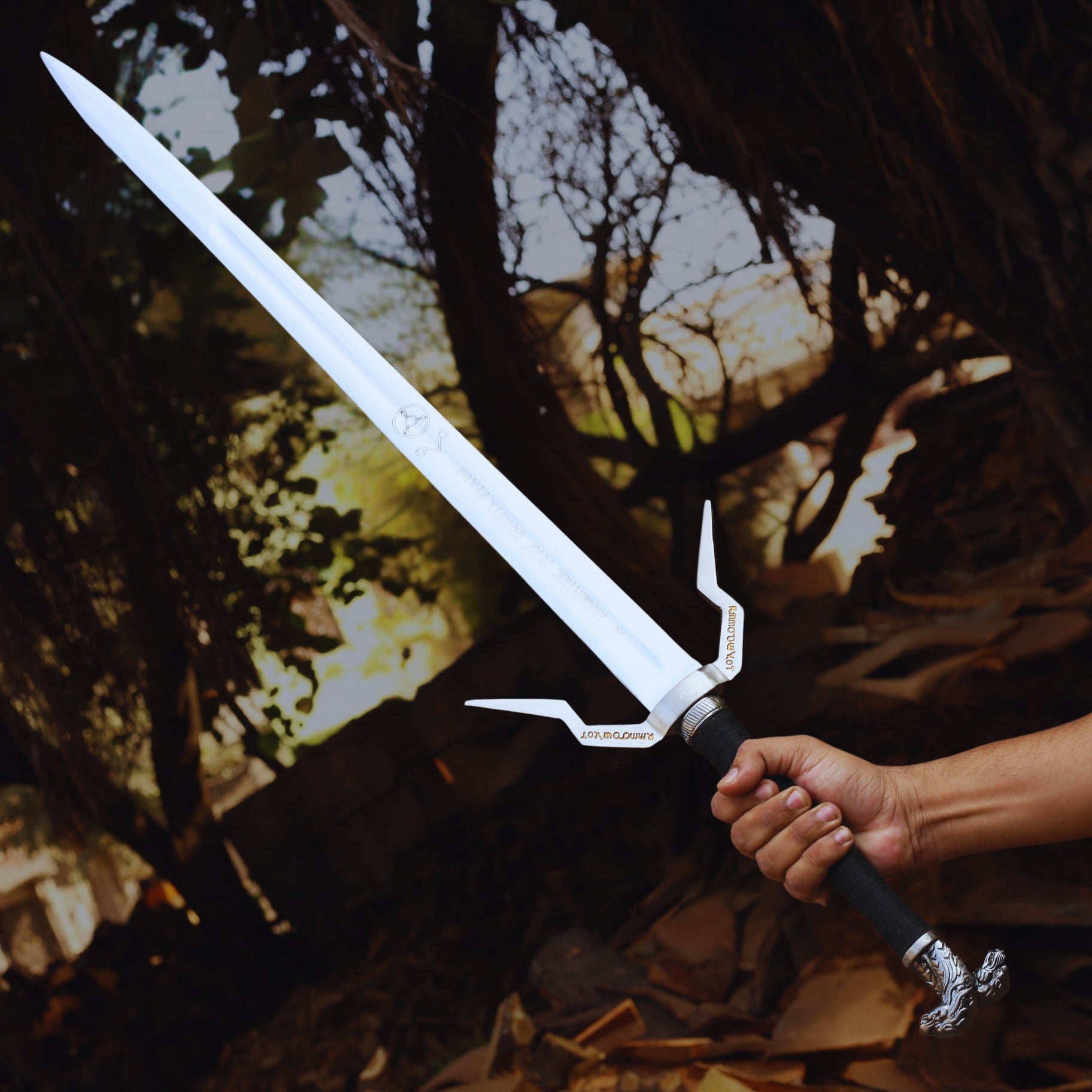 Geralt’s Wolven Sword Replica for Sale – Best Collector’s Edition (Price)