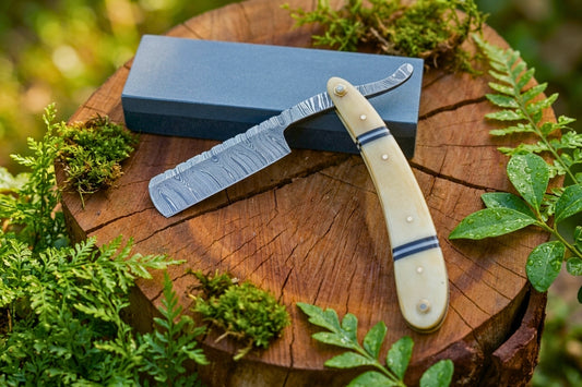 Damascus Steel Straight Razor, Handmade Camel Bone & Bull Horn Handle Fixed Blade Razor, Traditional Wet Shaving Tool, Luxury Men's Gift