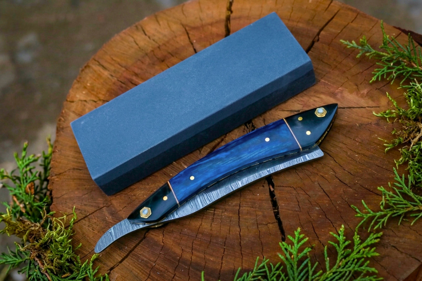 Damascus Steel Shavette Razor, Handmade Straight Razor, Blue And Black pakka wood Handle Barber Razor, Luxury Wet Shaving Gift for Men