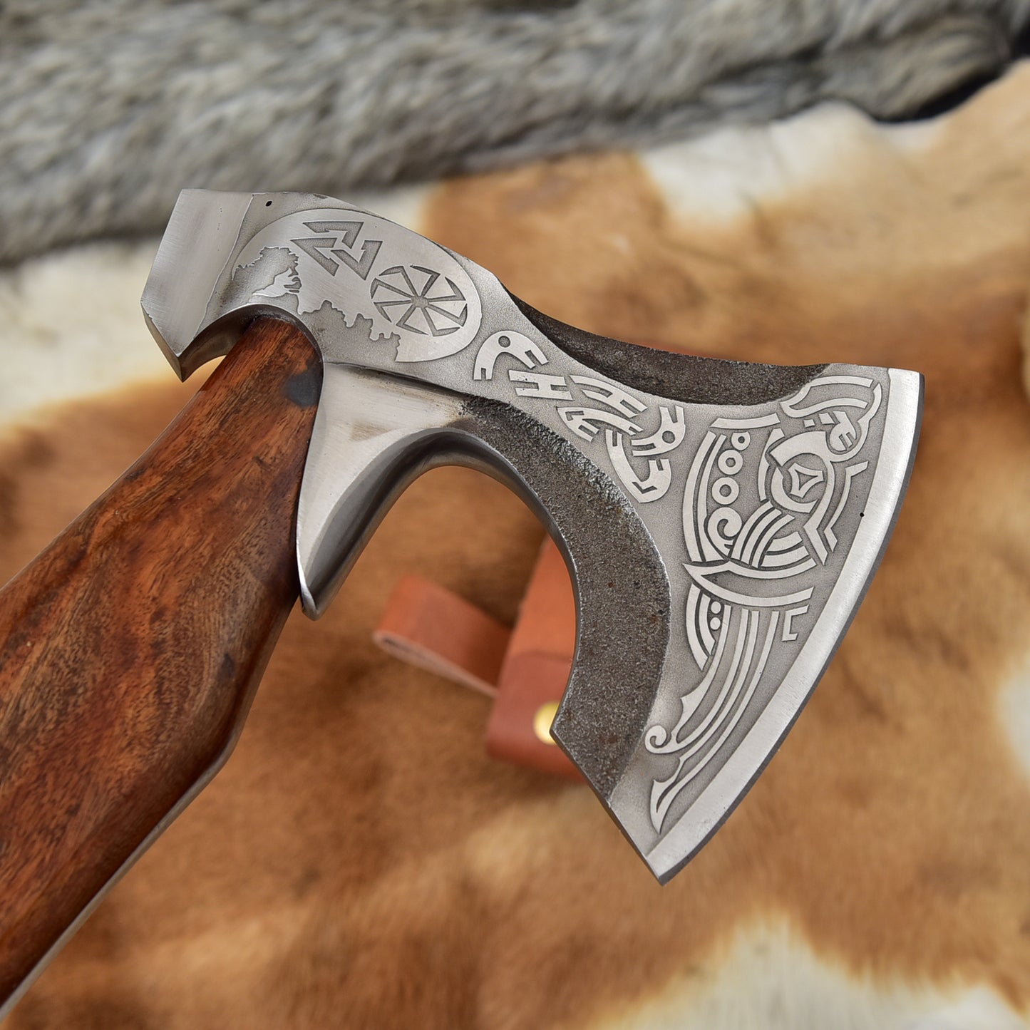 Handmade Viking Bearded Axe Carbon Steel Etched Skeggox Hatchet Nordic Celtic Knotwork Groomsmen Gift Rosewood Hand Axe
