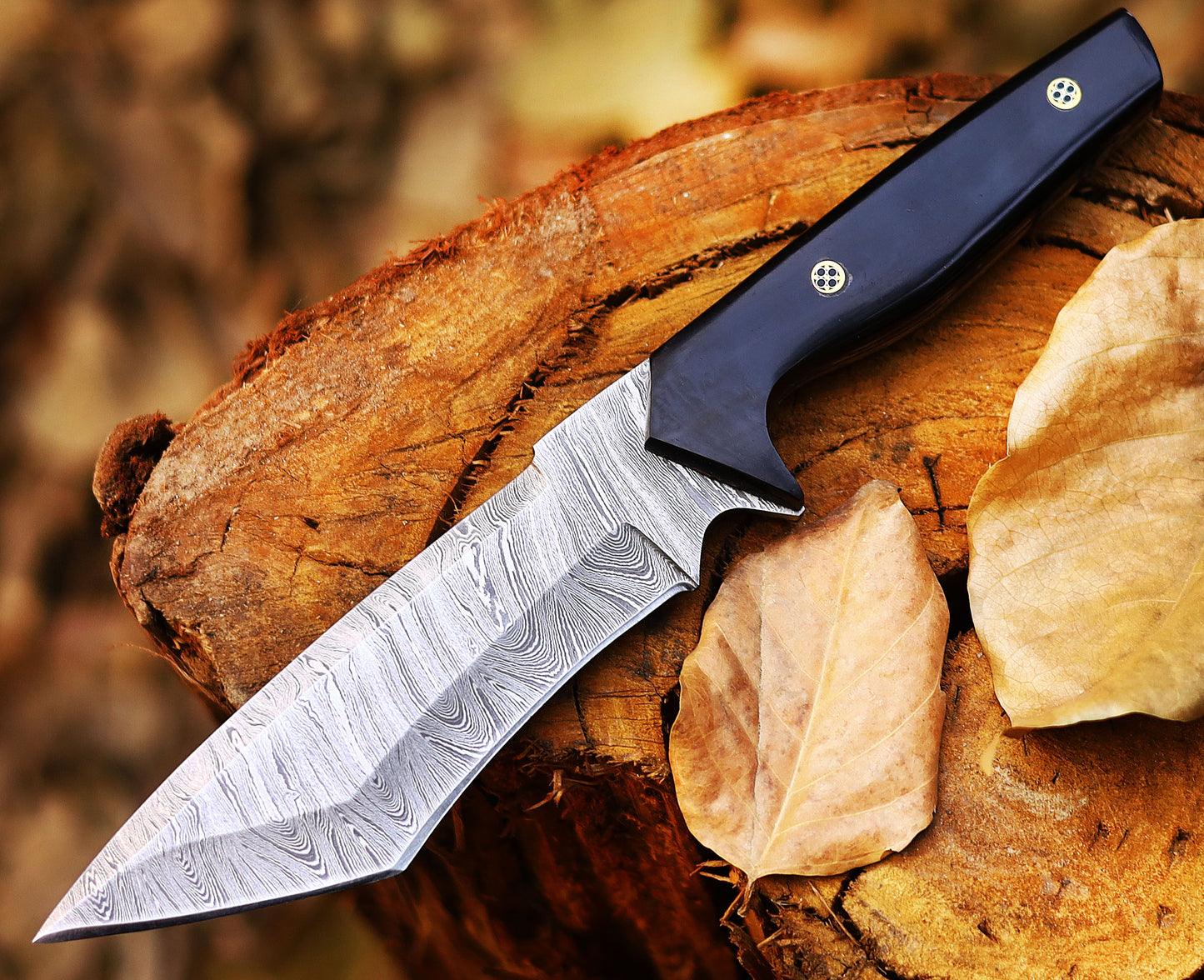 Handmade Damascus Steel Hunting Knife – Precision Craftsmanship with Buffalo Horn Handle | Now Only $51.45 (Was $80.00)