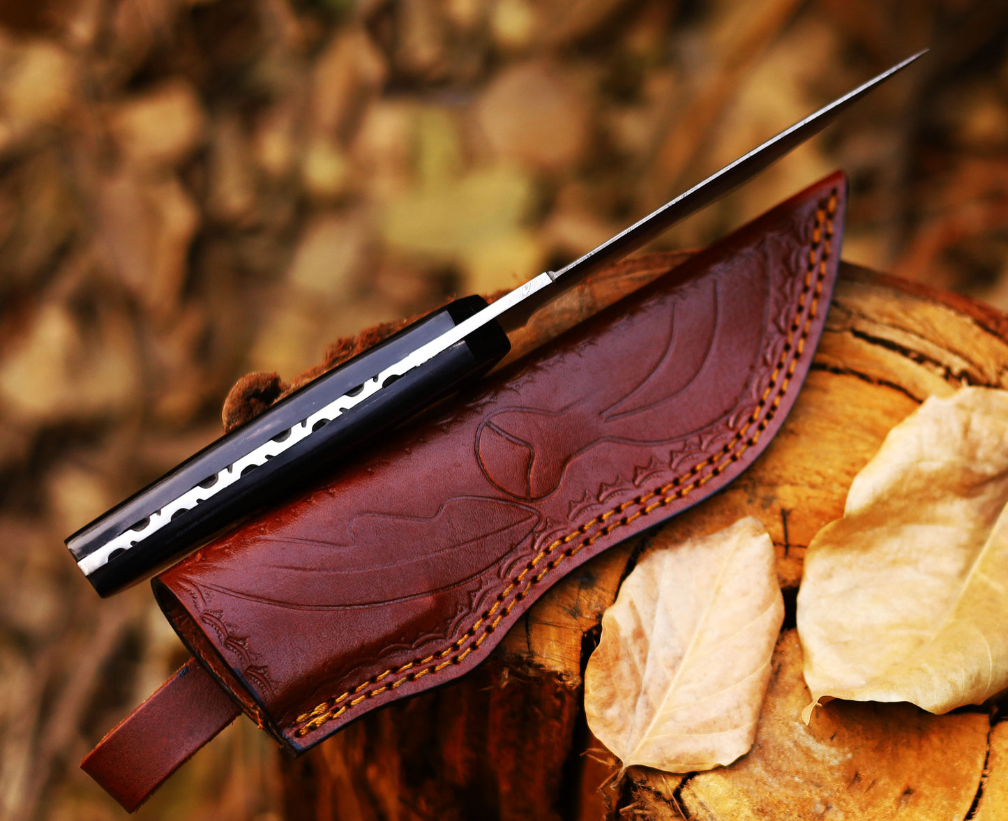 Handmade Damascus Steel Hunting Knife – Precision Craftsmanship with Buffalo Horn Handle | Now Only $51.45 (Was $80.00)