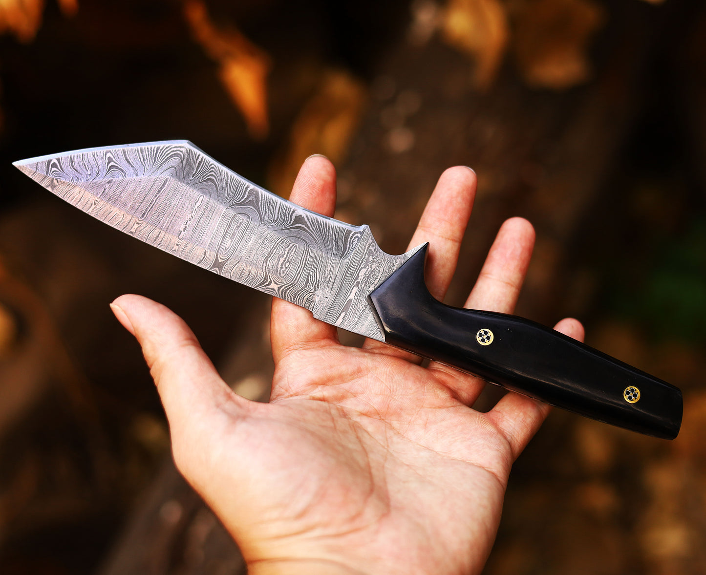 Handmade Damascus Steel Hunting Knife – Precision Craftsmanship with Buffalo Horn Handle | Now Only $51.45 (Was $80.00)