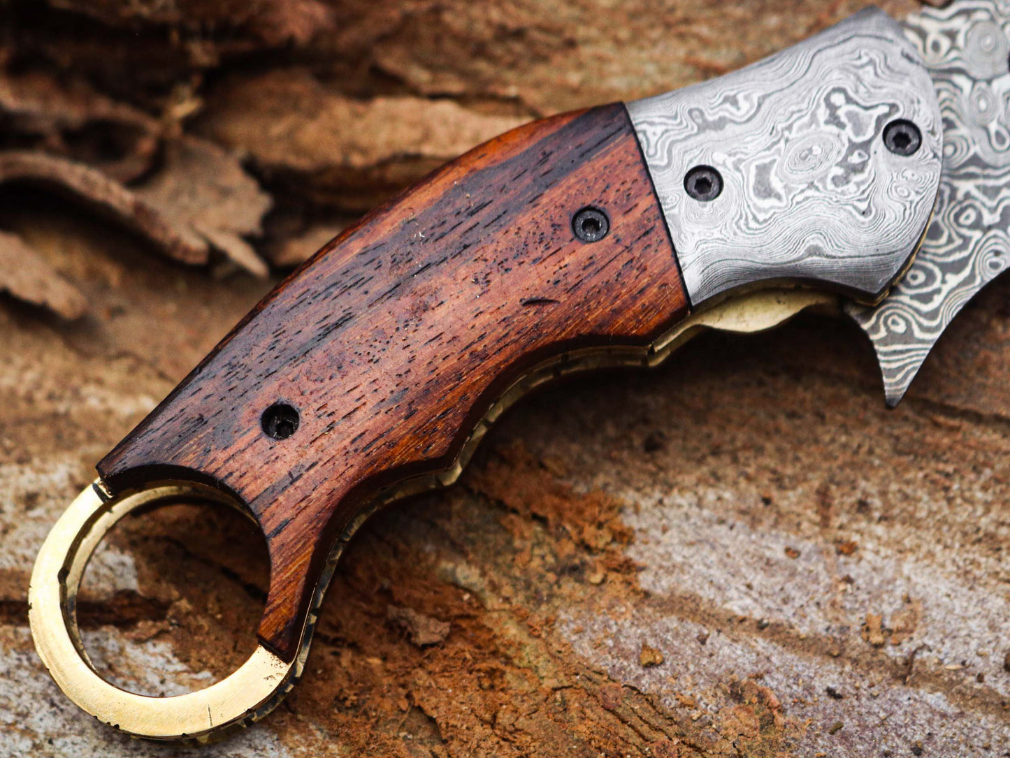 Best Handcrafted Damascus Steel Folding Knife – Only Just $113 | Best Pocket Knife for Collectors