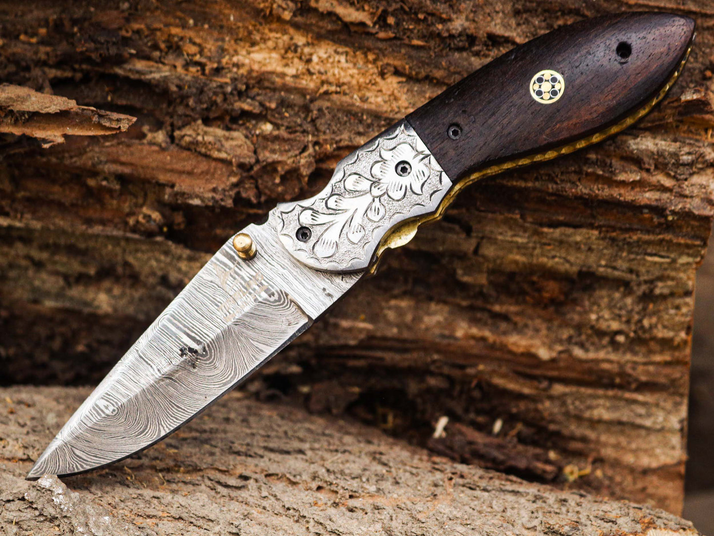 Handcrafted Damascus Steel Folding Knife – Only Just $97 | Best Pocket Knife for Collectors (USA)