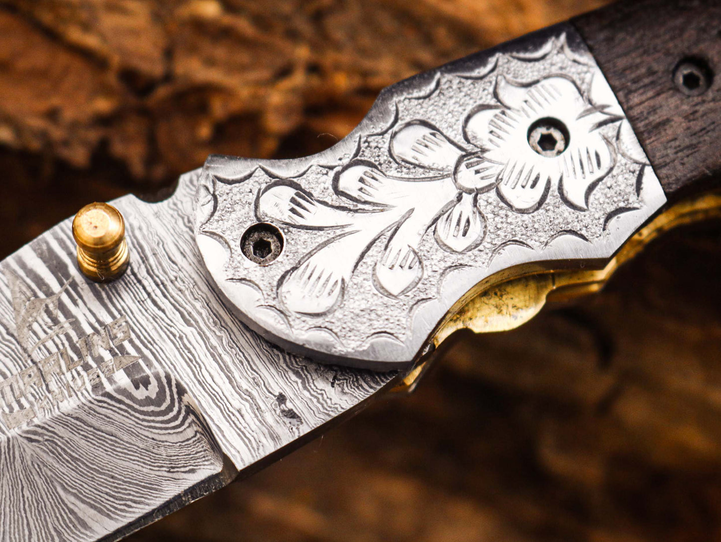Handcrafted Damascus Steel Folding Knife – Only Just $97 | Best Pocket Knife for Collectors (USA)