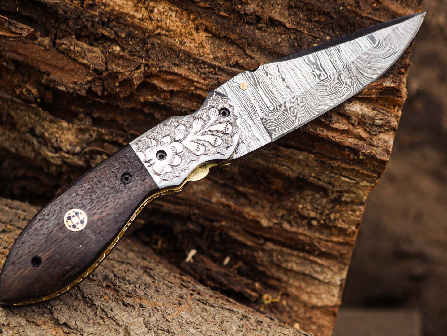 Handcrafted Damascus Steel Folding Knife – Only Just $97 | Best Pocket Knife for Collectors (USA)