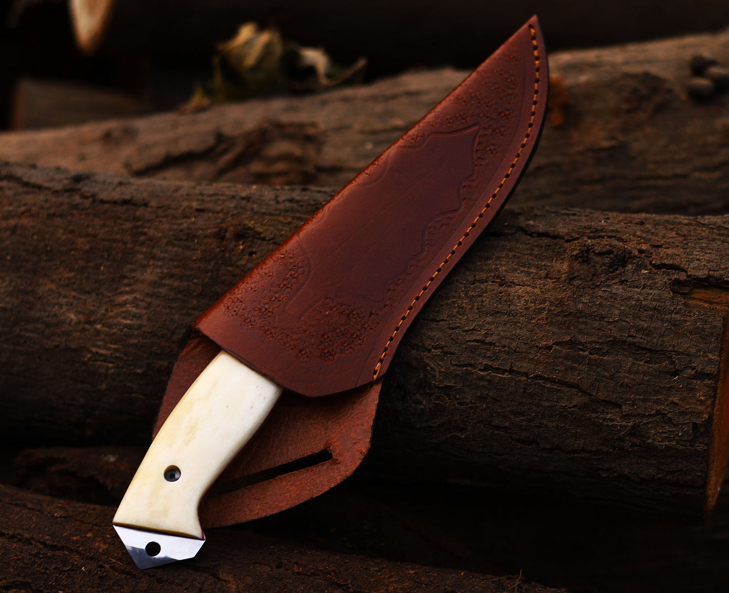 High Carbon Stainless Steel Hunting Knife – Premium Craftsmanship for Outdoor | $61.00 (Was $100.00)