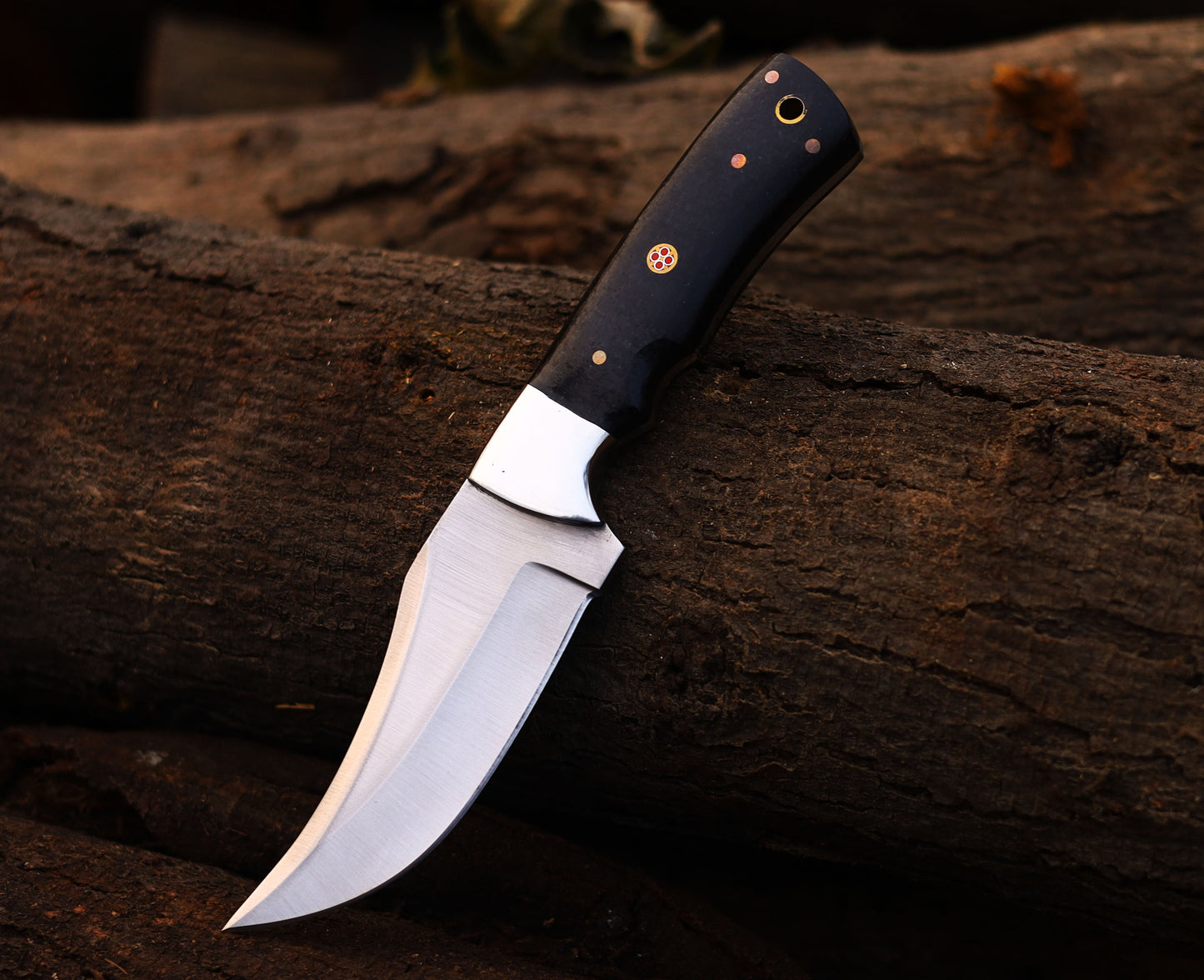 Best Handmade High Carbon Stainless Steel Hunting Skinner Knife Replica – Professional Craftsmanship for Outdoor Excellence | $51.88 (Was $79.00)