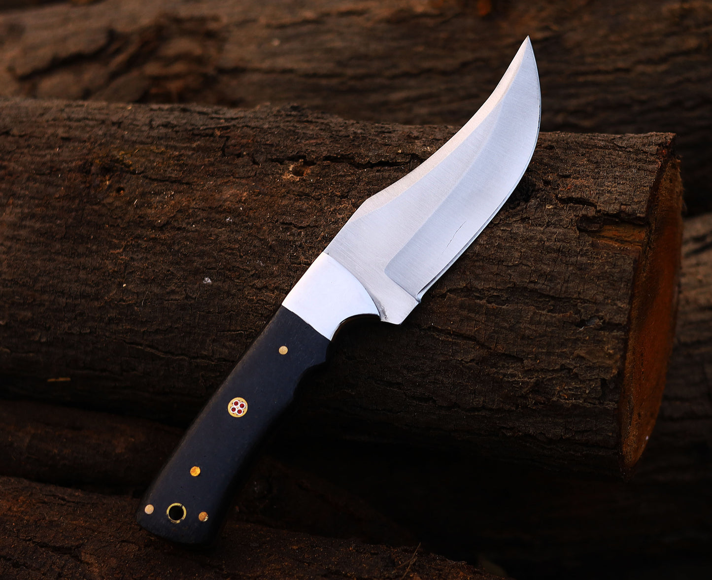 Best Handmade High Carbon Stainless Steel Hunting Skinner Knife Replica – Professional Craftsmanship for Outdoor Excellence | $51.88 (Was $79.00)